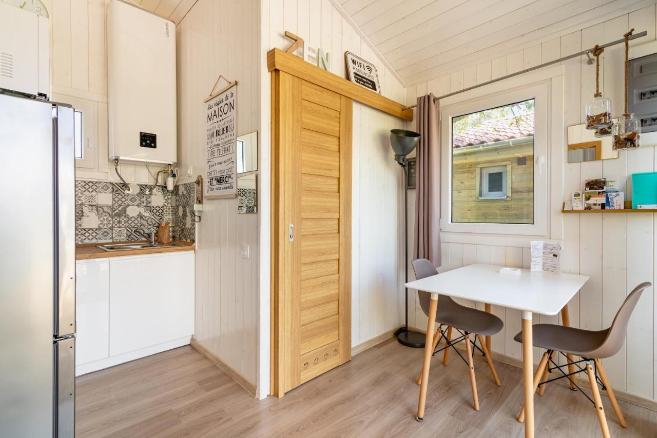 Les Minis Homes Du Bugey - Eco-Lodge Nature ,Un Refuge En Hyper Centre アンベリュー・アン・ビュジェイ エクステリア 写真